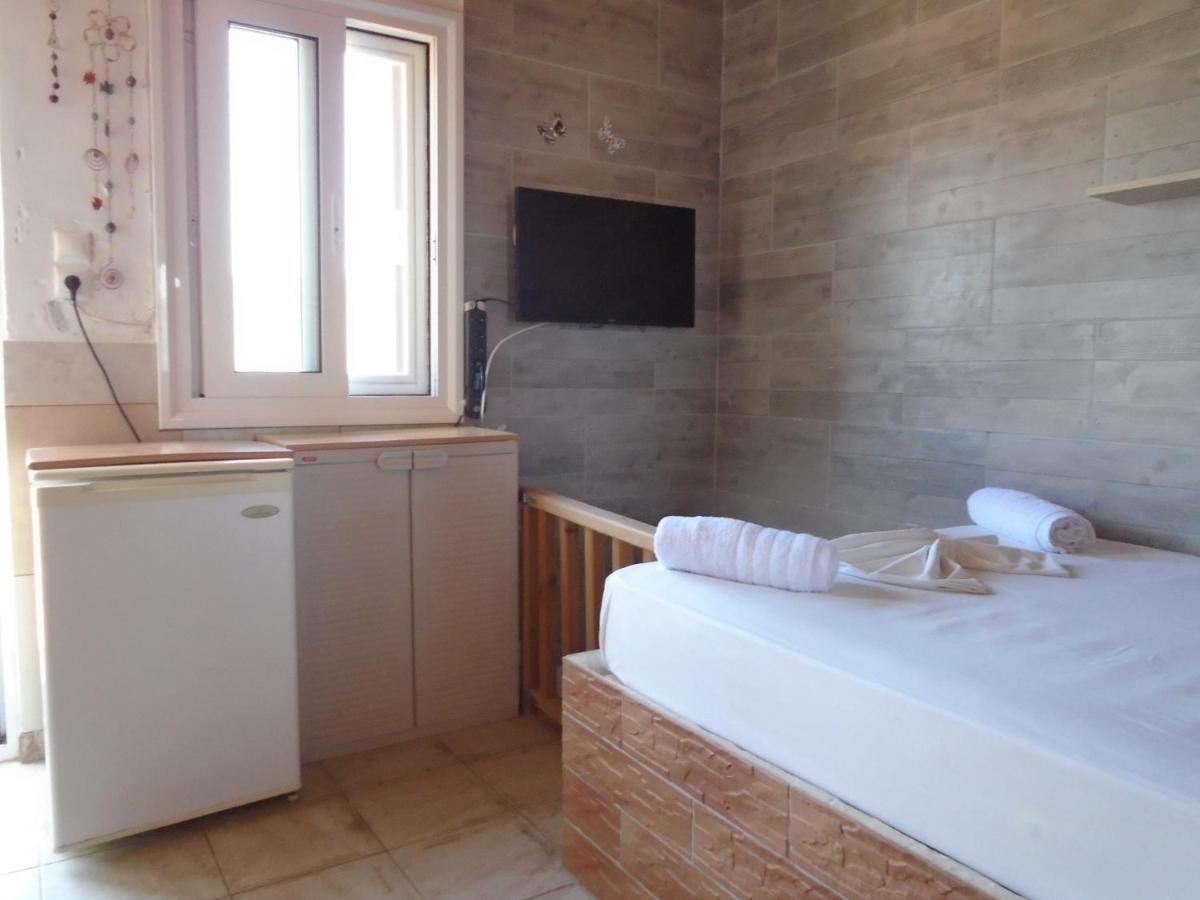 Orfeas Rooms 바실리키 외부 사진