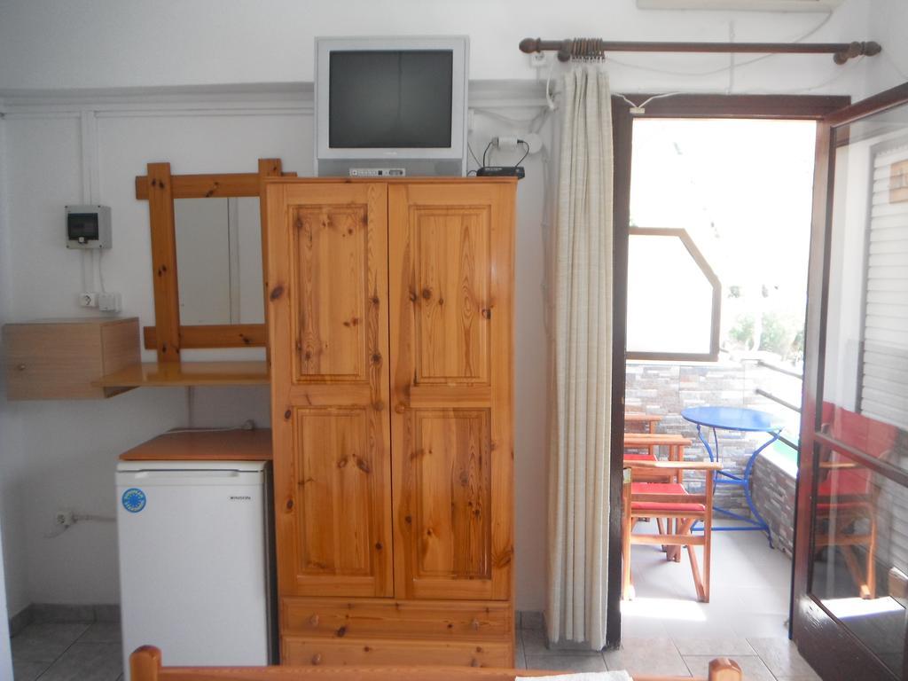 Orfeas Rooms 바실리키 객실 사진